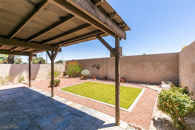 2587 Swan Lane, Las Vegas, NV 89121