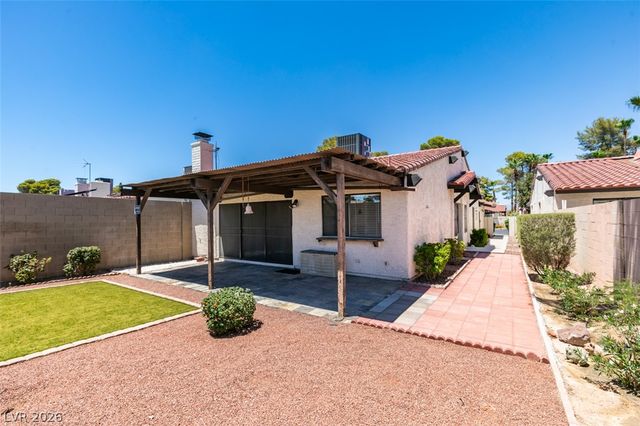 2587 Swan Lane, Las Vegas, NV 89121