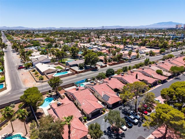 2587 Swan Lane, Las Vegas, NV 89121