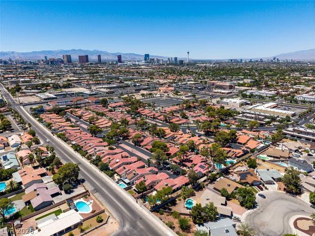 2587 Swan Lane, Las Vegas, NV 89121