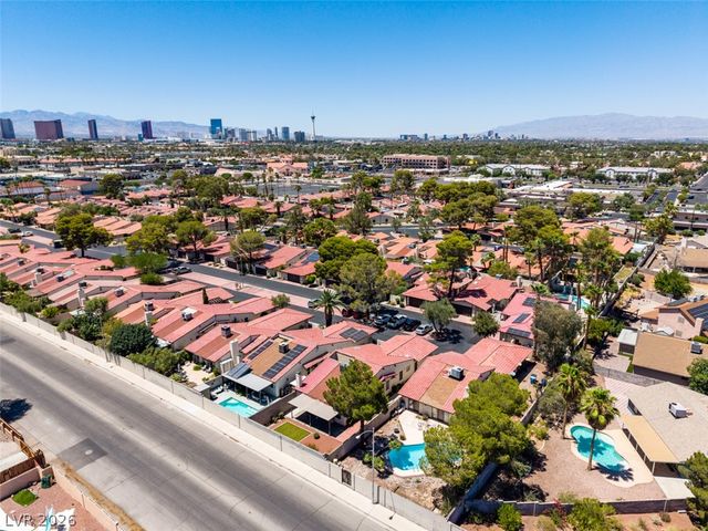 2587 Swan Lane, Las Vegas, NV 89121