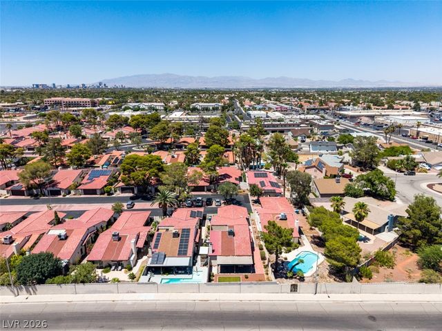 2587 Swan Lane, Las Vegas, NV 89121