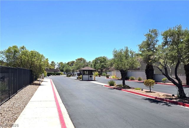 2587 Swan Lane, Las Vegas, NV 89121