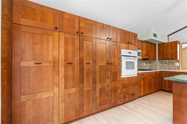 32 PEBBLE BEACH DRIVE, Ormond Beach, FL 32174