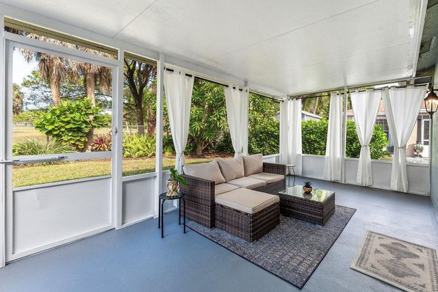 5418 Club Circle, Haverhill, FL 33415