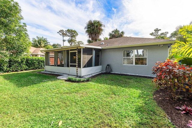 5418 Club Circle, Haverhill, FL 33415