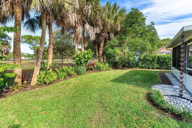 5418 Club Circle, Haverhill, FL 33415