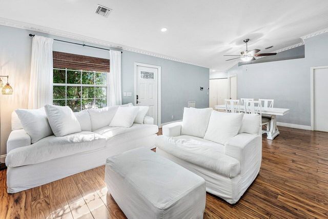 5418 Club Circle, Haverhill, FL 33415