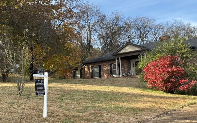 1252 W Hickory Springs Ct, Brentwood, TN 37027