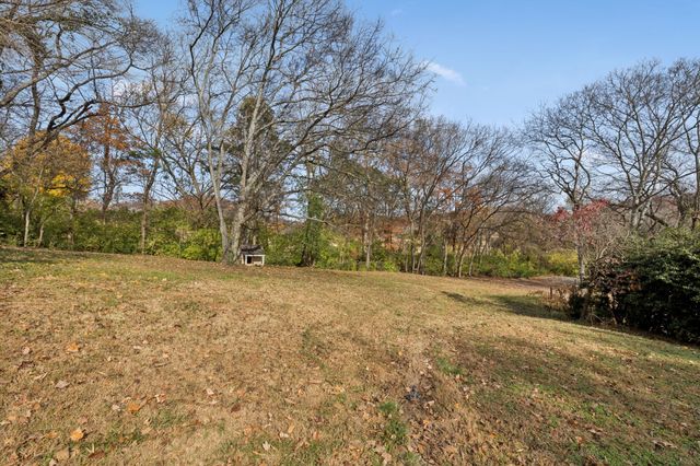 1252 W Hickory Springs Ct, Brentwood, TN 37027