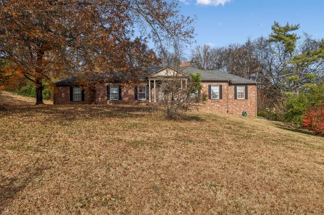 1252 W Hickory Springs Ct, Brentwood, TN 37027