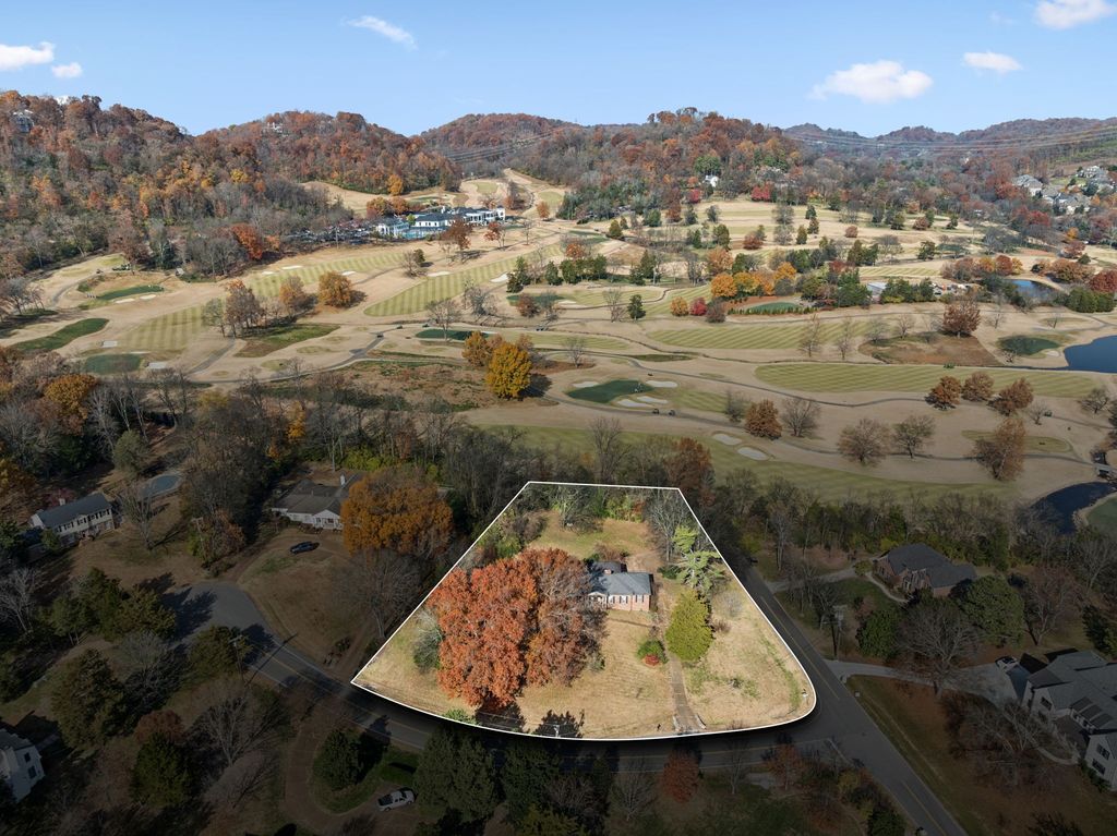 1252 W Hickory Springs Ct, Brentwood, TN 37027