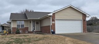 2116 Kingsley St, Newton, KS 67114