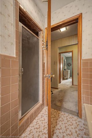 27110 Clairview Drive, Dearborn Heights, MI 48127