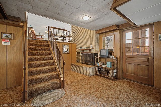 27110 Clairview Drive, Dearborn Heights, MI 48127