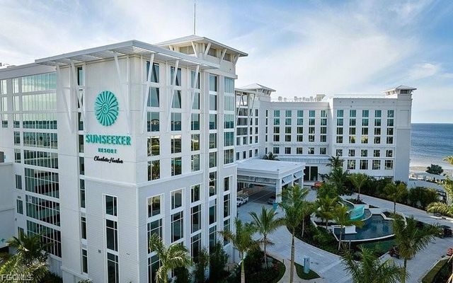 10884 McAlester CIR, Port Charlotte, FL 33981