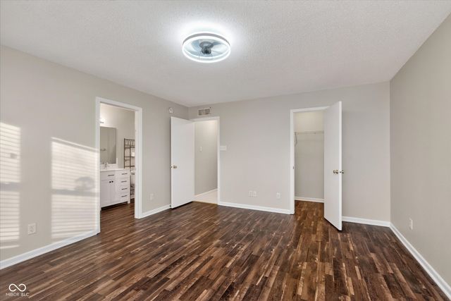 9201 Ogden Dunes Court, Indianapolis, IN 46113