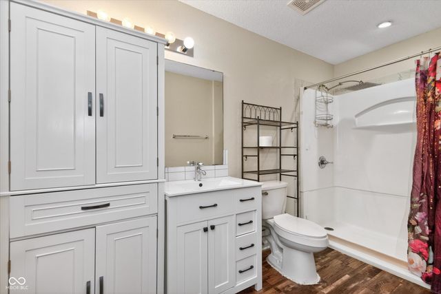 9201 Ogden Dunes Court, Indianapolis, IN 46113