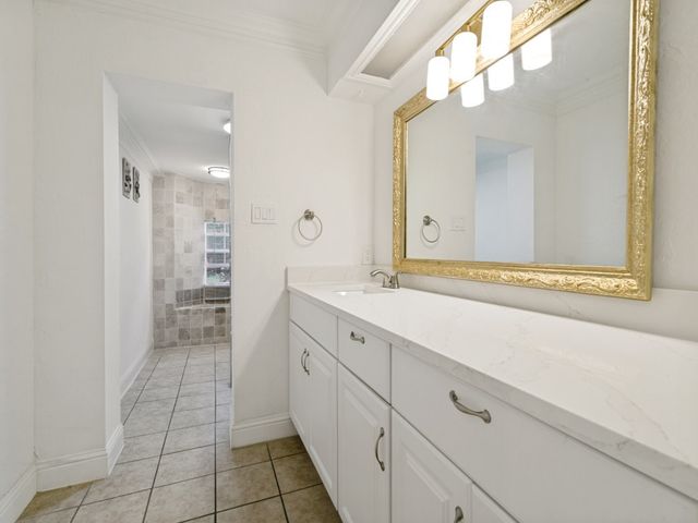 415 Crockett, Lewisville, TX 75057