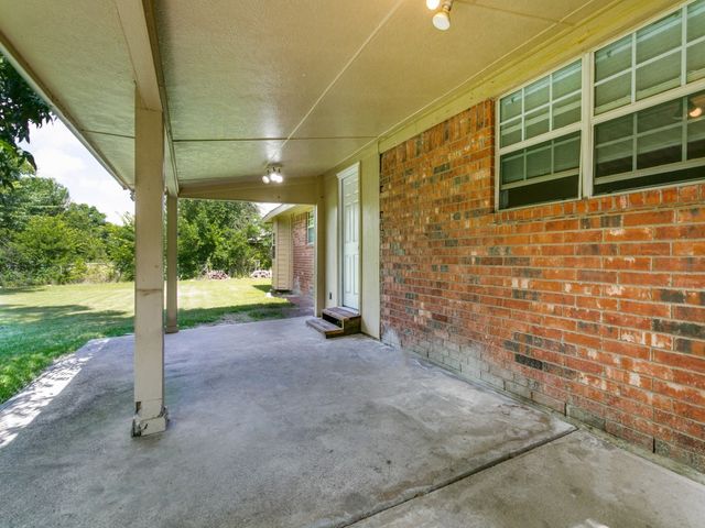 415 Crockett, Lewisville, TX 75057
