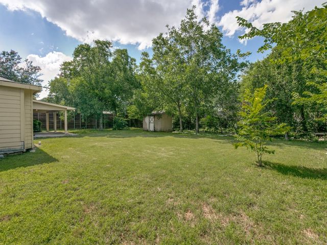 415 Crockett, Lewisville, TX 75057