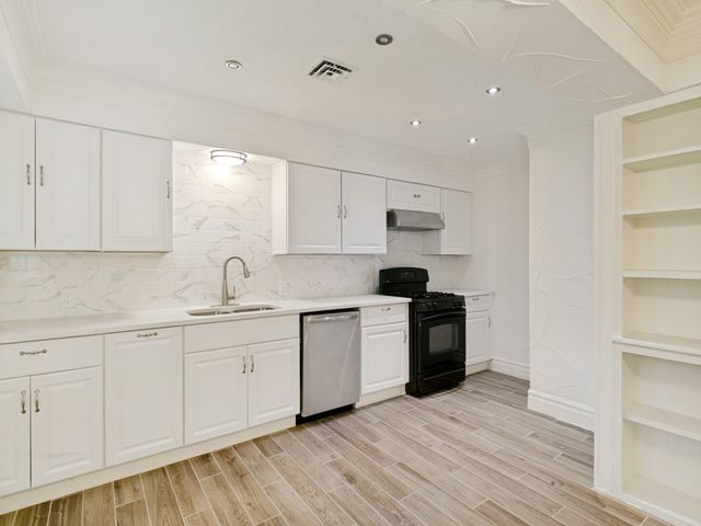 415 Crockett, Lewisville, TX 75057