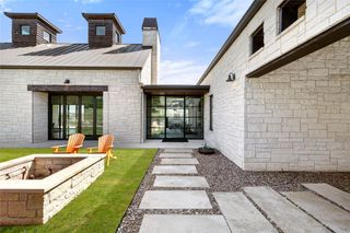 599 Vendemmia BND, Austin, TX 78738