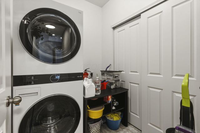 3741 Birkland Circle, Lewis Center, OH 43035