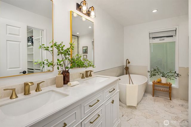 1609 217th Place NE, Sammamish, WA 98074