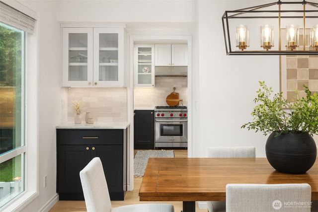 1609 217th Place NE, Sammamish, WA 98074