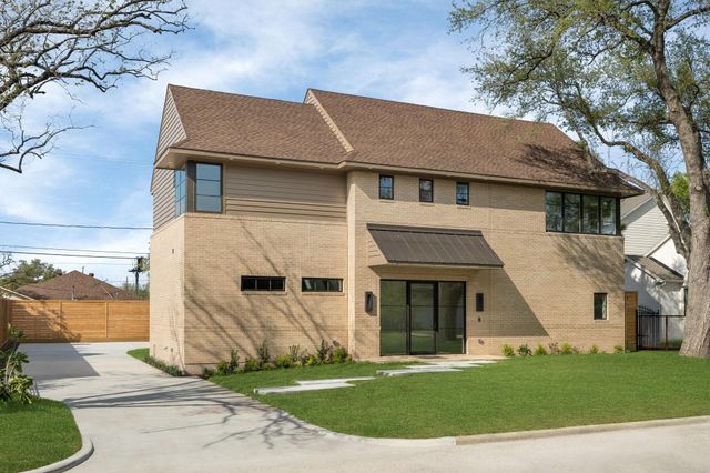 309 Avenue Of Oaks Street, Houston, TX 77009