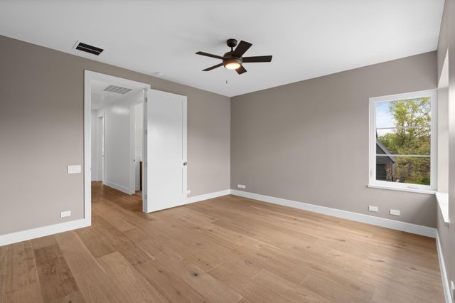 309 Avenue Of Oaks Street, Houston, TX 77009