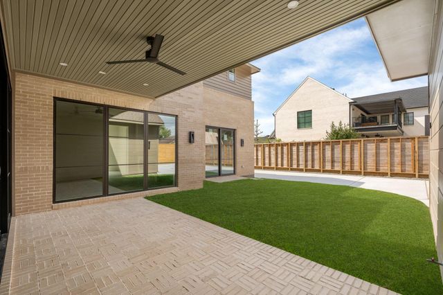 309 Avenue Of Oaks Street, Houston, TX 77009