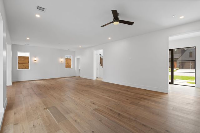 309 Avenue Of Oaks Street, Houston, TX 77009