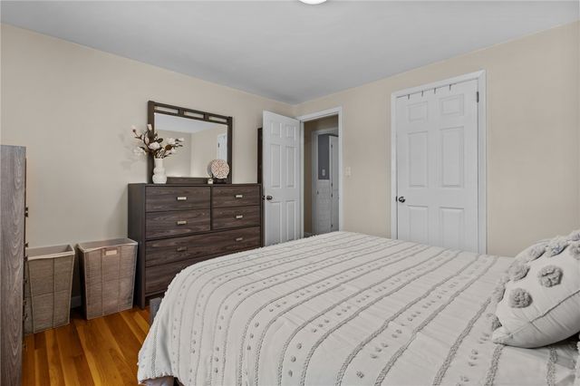 386 Mendon Avenue, Pawtucket, RI 02861