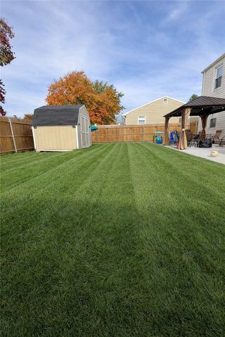 386 Mendon Avenue, Pawtucket, RI 02861