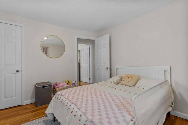 386 Mendon Avenue, Pawtucket, RI 02861