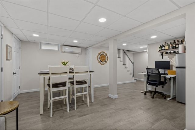 386 Mendon Avenue, Pawtucket, RI 02861