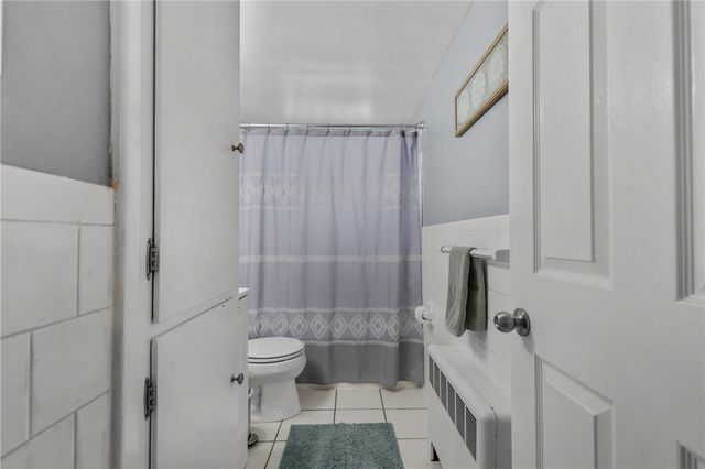 386 Mendon Avenue, Pawtucket, RI 02861