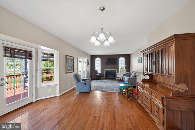 62 NIBLICK CT, Martinsburg, WV 25405