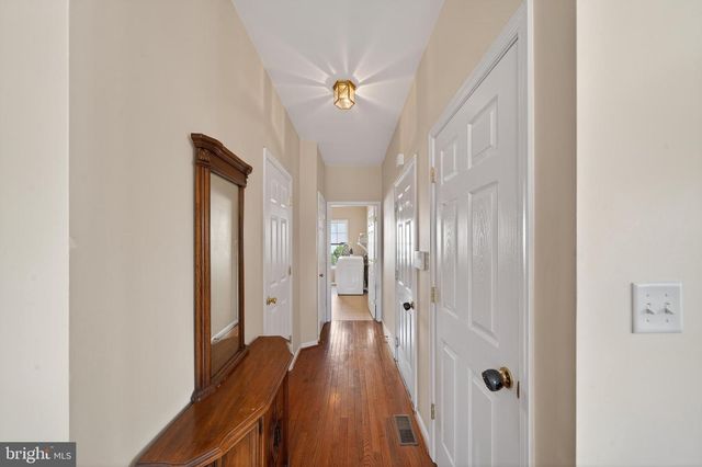62 NIBLICK CT, Martinsburg, WV 25405