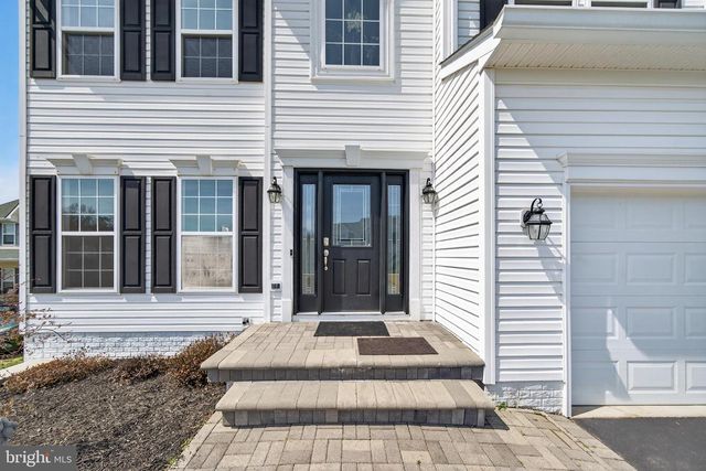 62 NIBLICK CT, Martinsburg, WV 25405