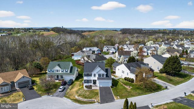 62 NIBLICK CT, Martinsburg, WV 25405