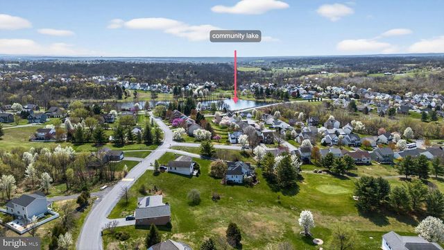 62 NIBLICK CT, Martinsburg, WV 25405