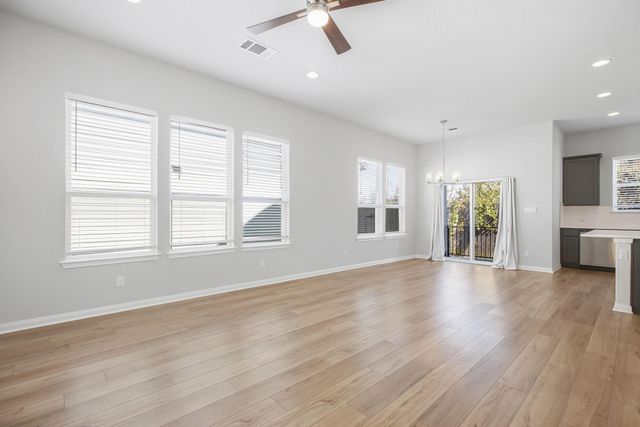 8648 Wellspring LOOP, Round Rock, TX 78665