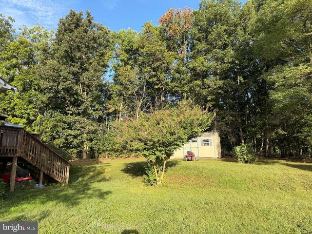 15 PARAGON DR, Bunker Hill, WV 25413