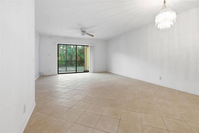 140 S Cypress Road 113, Pompano Beach, FL 33060