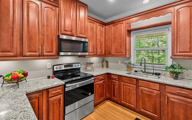 2105 Morning Star Lane, Winston-salem, NC 27107