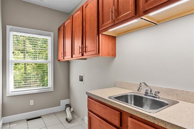 2105 Morning Star Lane, Winston-salem, NC 27107