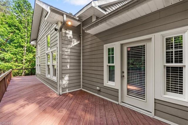 2105 Morning Star Lane, Winston-salem, NC 27107